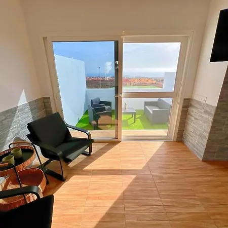Semesterbostad With Sea View *